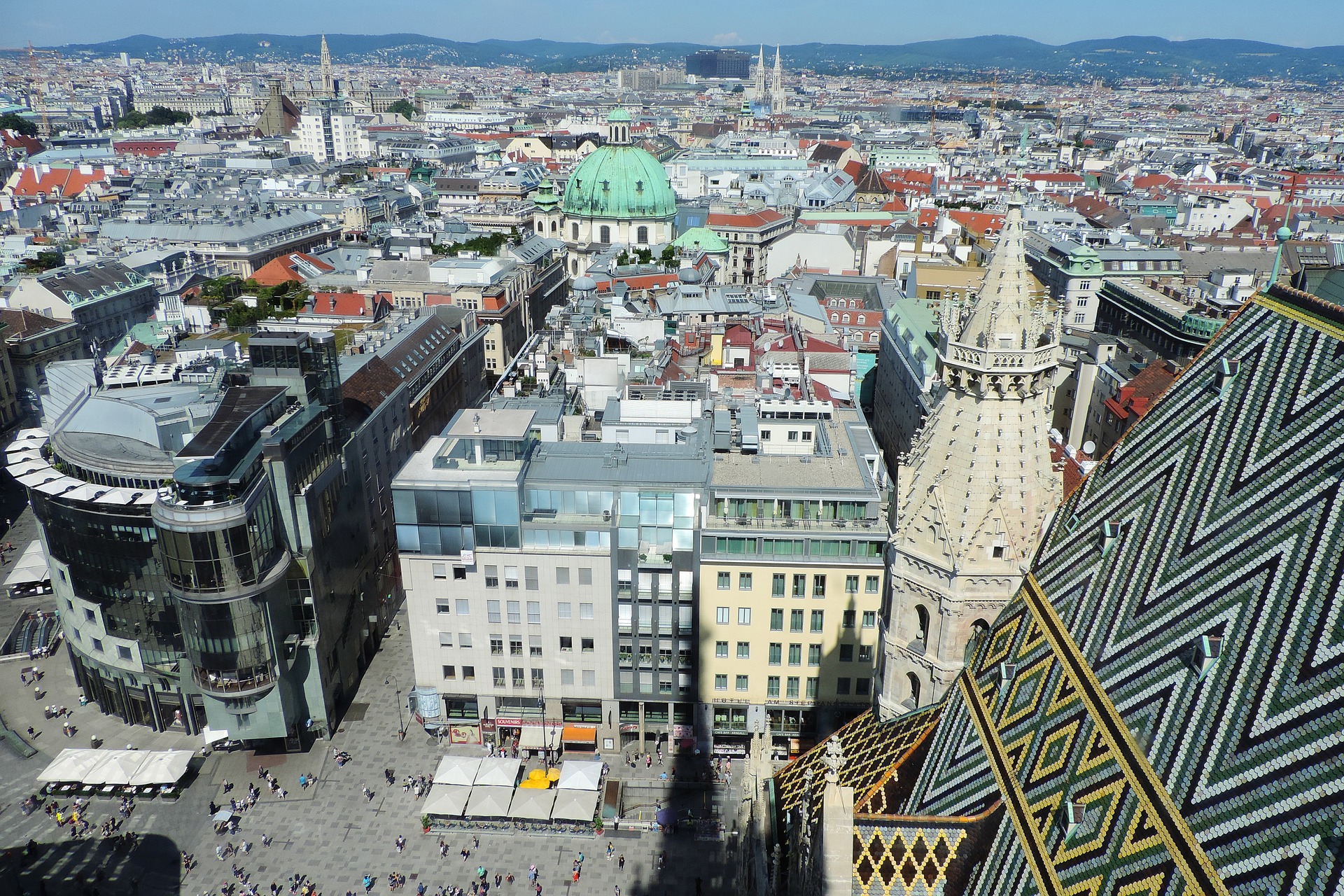 Вена центр. Собор Святого Стефана в Вене внутри. Вена фото города 2022 года-. Rosewood Vienna.